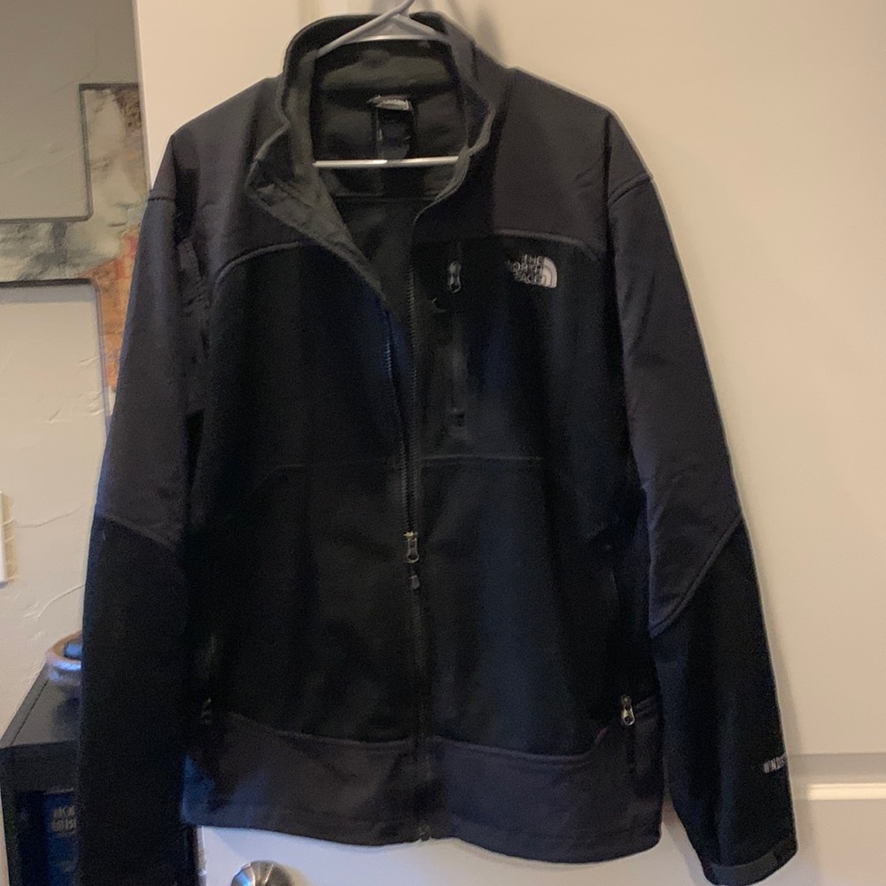 Black north face wind stopper clean like new